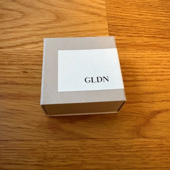 NWT GLDN silver pendant necklace with heart face - Picture 3 of 3